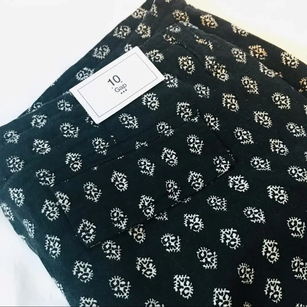 GAP Linen Blend Shorts